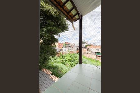 Casa à venda com 180m², 3 quartos e 6 vagas Casa à venda com 180m², 3 quartos e 6 vagasVaranda da Suíte