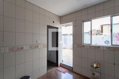 Casa à venda com 180m², 3 quartos e 6 vagas Casa à venda com 180m², 3 quartos e 6 vagasCozinha