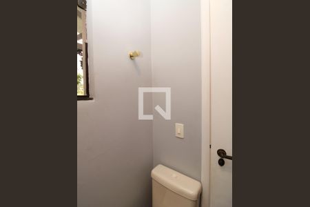 Casa à venda com 500m², 4 quartos e 6 vagasLavabo Sala