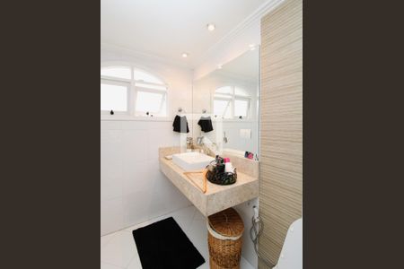 Casa à venda com 500m², 4 quartos e 6 vagasBanheiro da Suíte 3