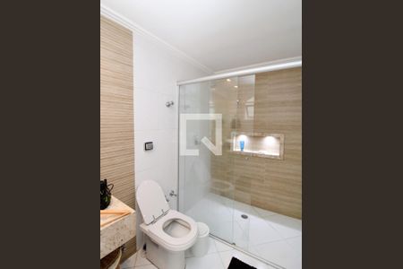 Casa à venda com 500m², 4 quartos e 6 vagasBanheiro da Suíte 3