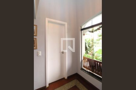 Casa à venda com 500m², 4 quartos e 6 vagasLavabo Sala