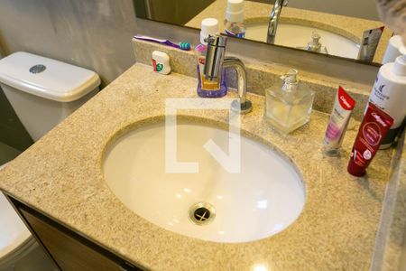 Apartamento à venda com 75m², 2 quartos e 1 vaga Apartamento à venda com 75m², 2 quartos e 1 vagaBanheiro