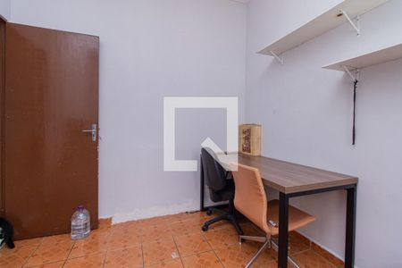 Casa à venda com 200m², 3 quartos e 2 vagas Casa à venda com 200m², 3 quartos e 2 vagasCasa fundo - Quarto 4
