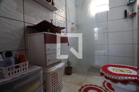 Casa à venda com 100m², 3 quartos e 2 vagasBanheiro