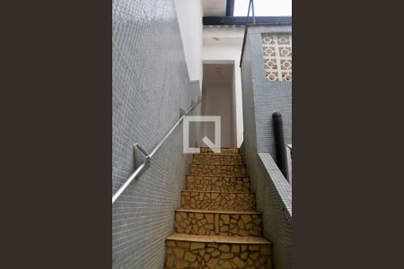 Casa à venda com 320m², 3 quartos e 4 vagasEscadas