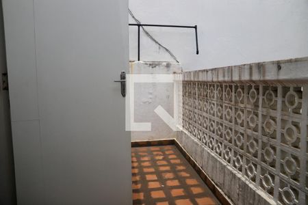 Casa à venda com 320m², 3 quartos e 4 vagasQuarto de Serviço