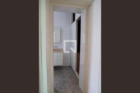 Casa à venda com 320m², 3 quartos e 4 vagasBanheiro da Suíte