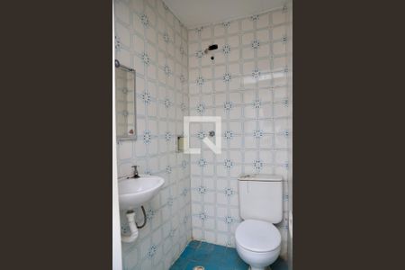 Casa à venda com 320m², 3 quartos e 4 vagasBanheiro de serviço