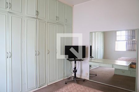 Casa à venda com 320m², 3 quartos e 4 vagasSuíte