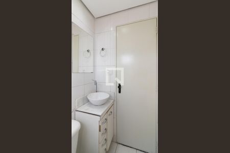 Apartamento à venda com 59m², 2 quartos e 1 vaga Apartamento à venda com 59m², 2 quartos e 1 vagaBanheiro