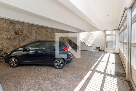 Casa à venda com 400m², 3 quartos e 5 vagas Casa à venda com 400m², 3 quartos e 5 vagasGaragem