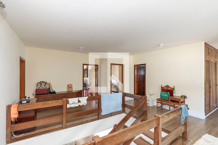 Casa à venda com 400m², 3 quartos e 5 vagas Casa à venda com 400m², 3 quartos e 5 vagasHall dos Quartos