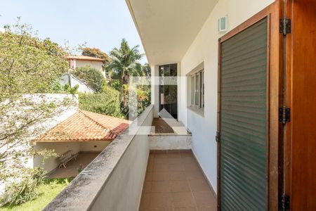 Casa à venda com 400m², 3 quartos e 5 vagas Casa à venda com 400m², 3 quartos e 5 vagasVaranda do Hall dos Quartos