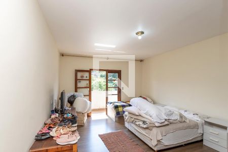 Casa à venda com 400m², 3 quartos e 5 vagas Casa à venda com 400m², 3 quartos e 5 vagasQuarto 3