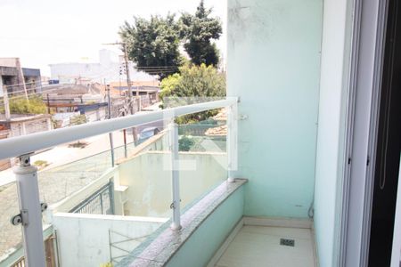 Apartamento à venda com 200m², 3 quartos e 2 vagas Apartamento à venda com 200m², 3 quartos e 2 vagasVaranda Quarto 1 suíte