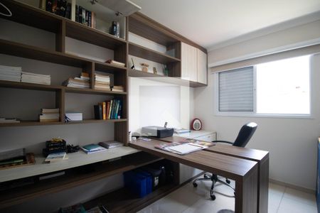 Apartamento à venda com 200m², 3 quartos e 2 vagas Apartamento à venda com 200m², 3 quartos e 2 vagasQuarto 3