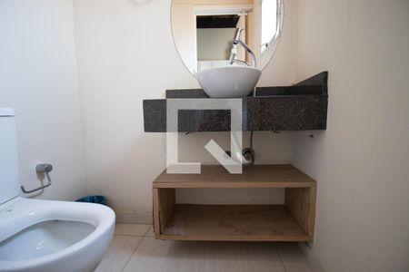 Apartamento à venda com 200m², 3 quartos e 2 vagas Apartamento à venda com 200m², 3 quartos e 2 vagasLavabo cobertura