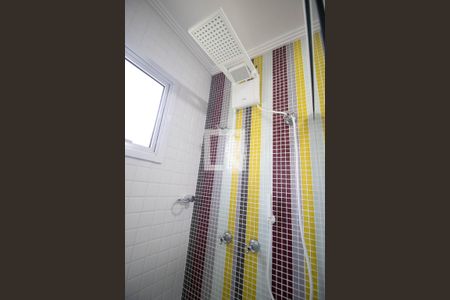 Apartamento à venda com 200m², 3 quartos e 2 vagas Apartamento à venda com 200m², 3 quartos e 2 vagasBanheiro 2