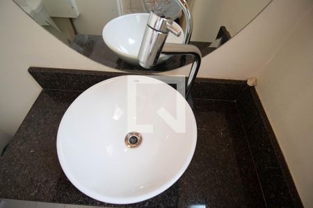 Apartamento à venda com 200m², 3 quartos e 2 vagas Apartamento à venda com 200m², 3 quartos e 2 vagasLavabo cobertura