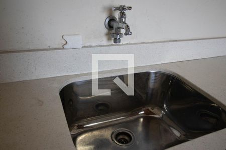 Apartamento à venda com 200m², 3 quartos e 2 vagas Apartamento à venda com 200m², 3 quartos e 2 vagasÁrea de Serviço