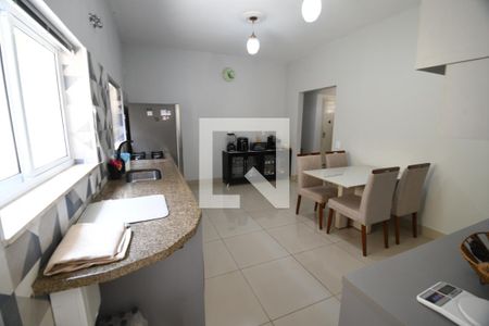 Casa à venda com 300m², 4 quartos e 3 vagasCozinha