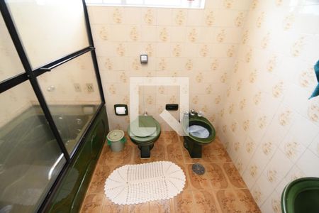 Casa à venda com 300m², 4 quartos e 3 vagasBanheiro 1