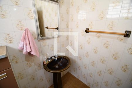 Casa à venda com 300m², 4 quartos e 3 vagasBanheiro 4