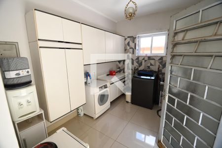 Casa à venda com 300m², 4 quartos e 3 vagasÁrea de Serviço