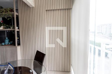 Apartamento à venda com 42m², 2 quartos e 1 vaga Apartamento à venda com 42m², 2 quartos e 1 vagaÁrea de Serviço