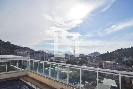 Apartamento à venda com 200m², 3 quartos e 2 vagas Apartamento à venda com 200m², 3 quartos e 2 vagasÁrea comum