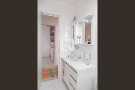 Apartamento à venda com 76m², 2 quartos e 1 vaga Apartamento à venda com 76m², 2 quartos e 1 vagaBanheiro