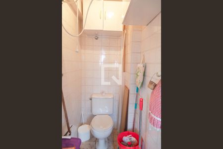 Apartamento à venda com 76m², 2 quartos e 1 vaga Apartamento à venda com 76m², 2 quartos e 1 vagaBanheiro de Serviço