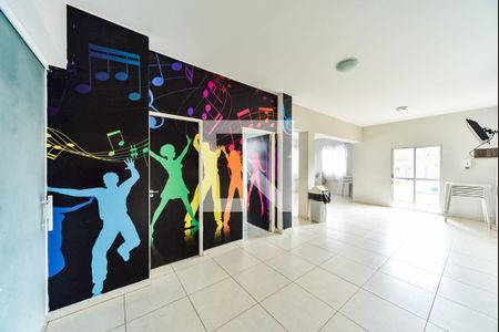 Apartamento à venda com 72m², 2 quartos e 1 vaga Apartamento à venda com 72m², 2 quartos e 1 vagaÁrea comum - Salão de festas