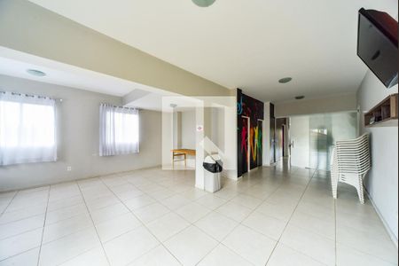 Apartamento à venda com 72m², 2 quartos e 1 vaga Apartamento à venda com 72m², 2 quartos e 1 vagaÁrea comum - Salão de festas