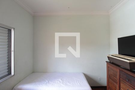 Casa à venda com 358m², 6 quartos e 2 vagasQuarto 1