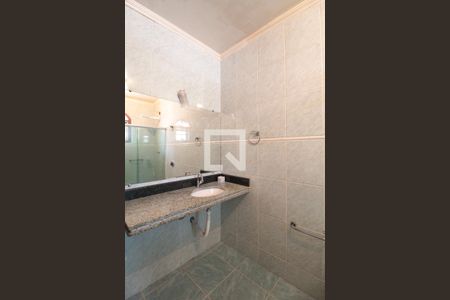 Casa à venda com 358m², 6 quartos e 2 vagasBanheiro da Suite