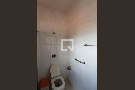 Casa à venda com 358m², 6 quartos e 2 vagasBanheiro Social