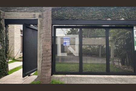 Casa à venda com 707m², 4 quartos e 10 vagasPlaquinha