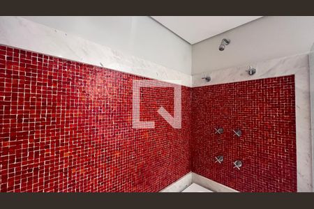 Casa à venda com 707m², 4 quartos e 10 vagasBanheiro da Suíte 1