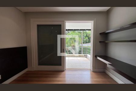 Casa à venda com 707m², 4 quartos e 10 vagasSuite 3