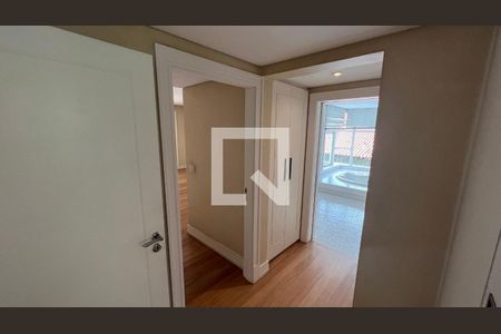 Casa à venda com 707m², 4 quartos e 10 vagasSuíte master