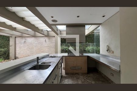 Casa à venda com 707m², 4 quartos e 10 vagasChurrasqueira