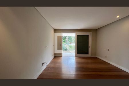 Casa à venda com 707m², 4 quartos e 10 vagasSuíte master