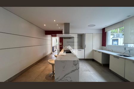 Casa à venda com 707m², 4 quartos e 10 vagasCozinha