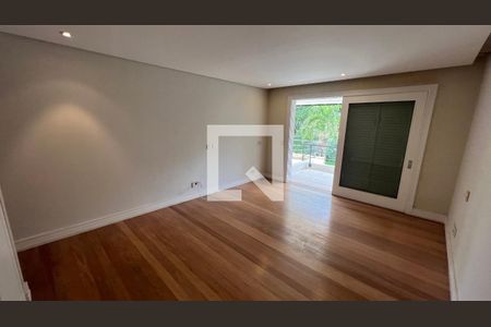 Casa à venda com 707m², 4 quartos e 10 vagasSuíte master