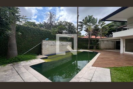 Casa à venda com 707m², 4 quartos e 10 vagasPiscina