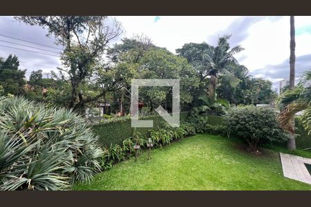 Casa à venda com 707m², 4 quartos e 10 vagasVista da varanda