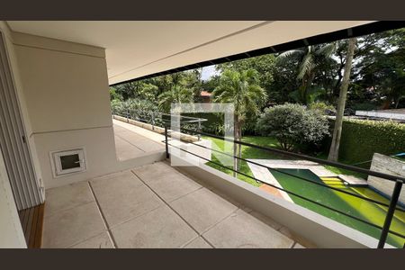 Casa à venda com 707m², 4 quartos e 10 vagasVaranda da suíte master