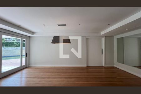 Casa à venda com 707m², 4 quartos e 10 vagasSala de Jantar